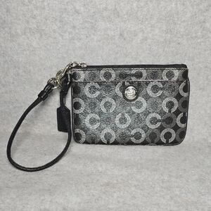Coach Optic C Zipper Wristlet